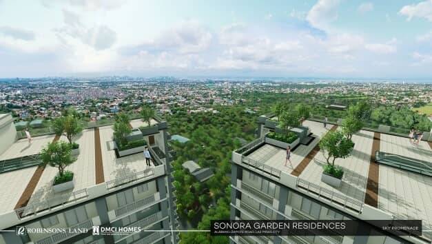 SKY promenade.